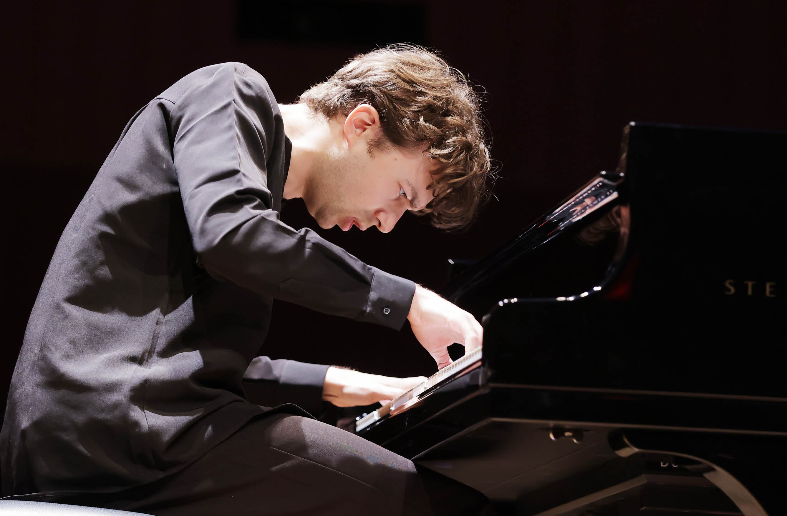 mikhail kambarov prelims