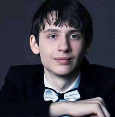 Uladzislau Khandohi headshot