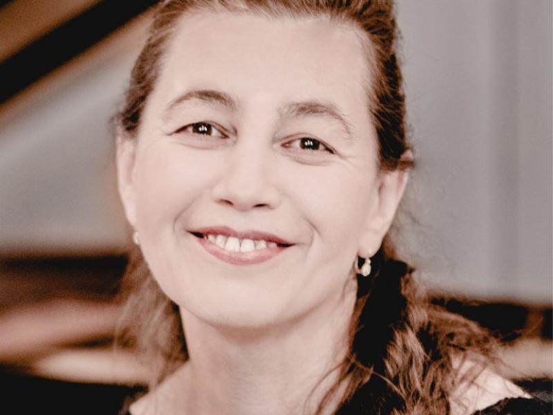 Lilya Zilberstein headshot