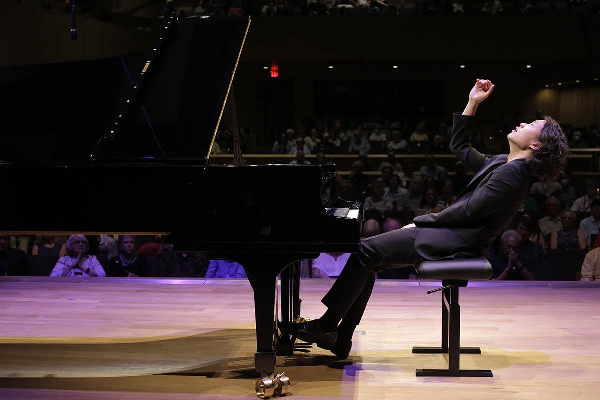 Jinhyong Park performs at the 2022 Cliburn Competition