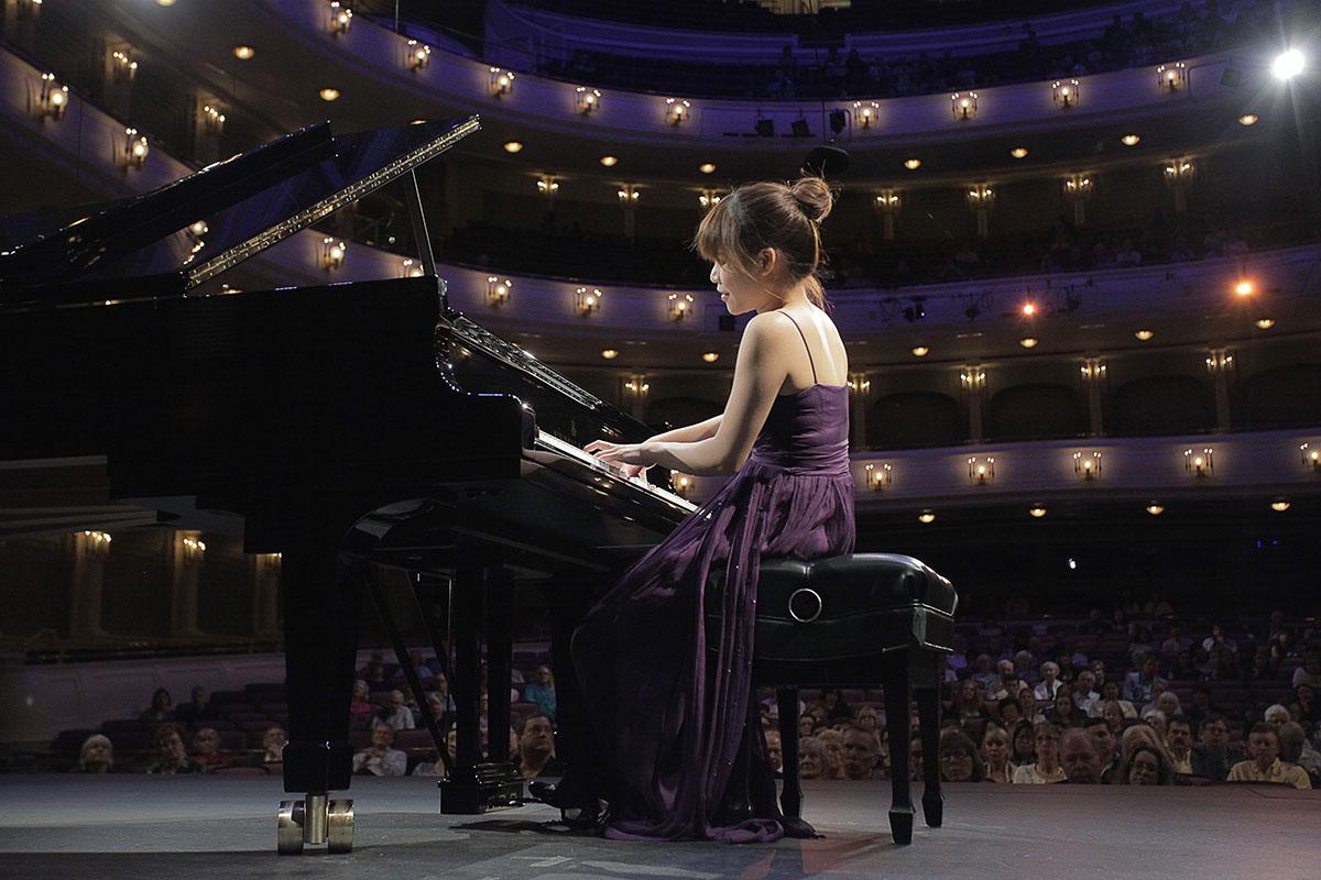 Rachel Cheung performs at Bass Hall during the 2017 Cliburn Competition