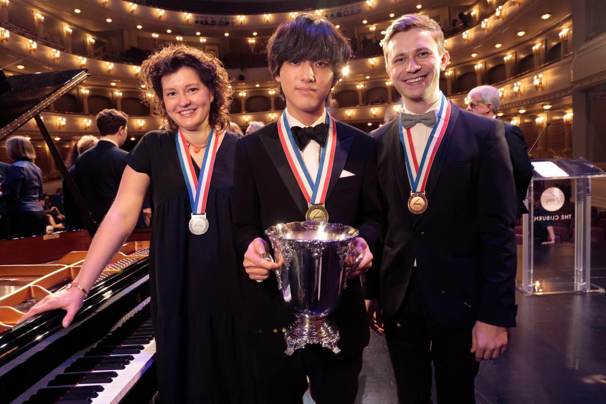 Yunchan Lim, Anna Geniushene, and Dmytro Choni