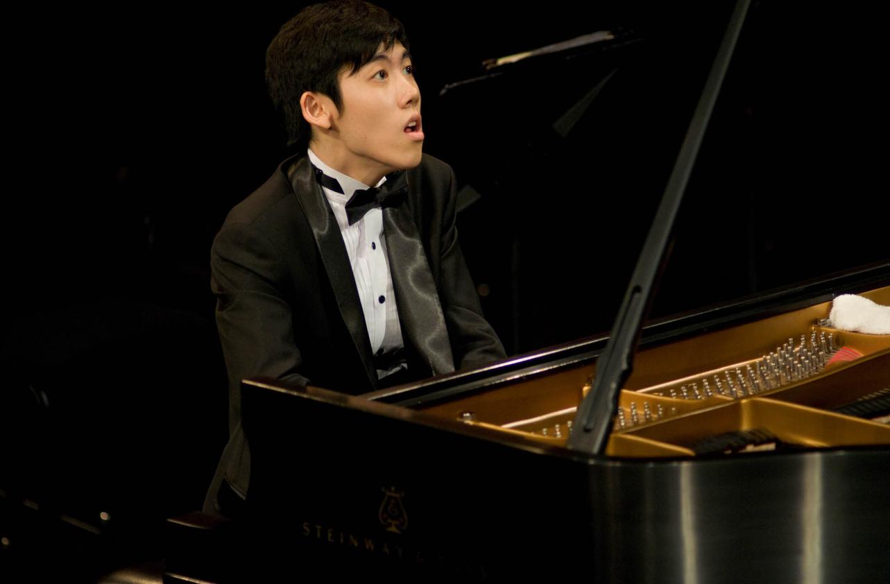Haochen Zhang performs Ravel's Gaspard de la nuit